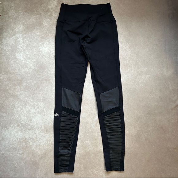 Alo Yoga Black Moto Leggings Athleisure Athletic Casual Edgy Medium M - Picture 4 of 6